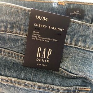 NWT Gap High Rise Cheeky Straight Jeans size 18/34 inseam 27” Medium Indigo wash